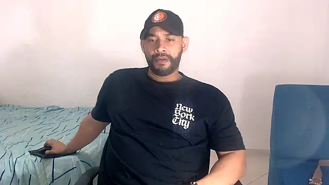 musclehetero's cam snapshot