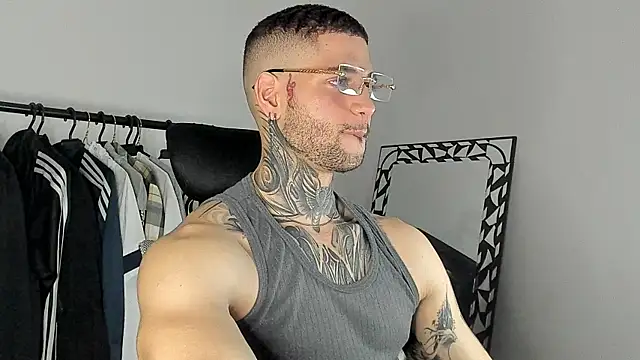 _jamesleandros1's cam snapshot