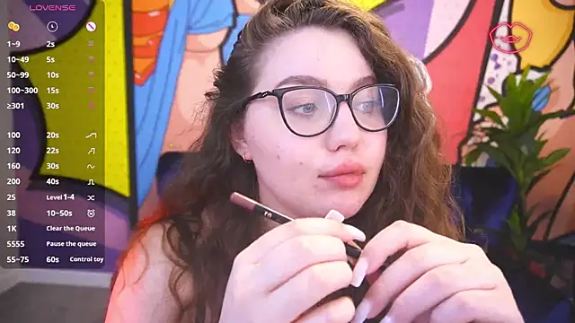 LuxSopphia's cam snapshot