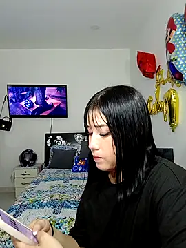 hot-shaved-baby's cam snapshot