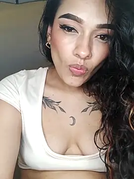 EMILYY_FOXY's cam snapshot