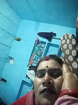 Chinki_pande's cam snapshot