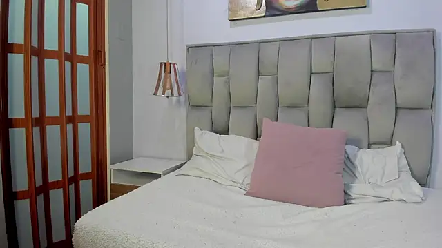 Helena-Love's cam snapshot