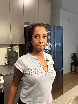 Your_Paris live sex cam