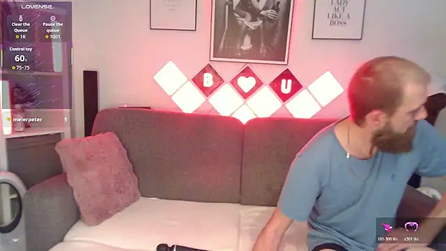 XBellaXundXUweX live sex cam