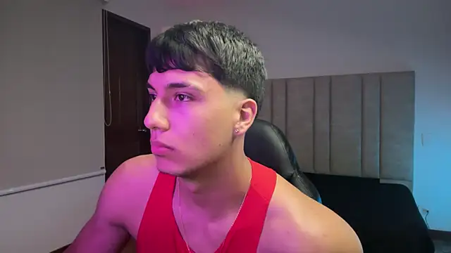 CHRIS_MORGAN1's cam snapshot