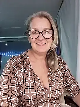 irinamaux live sex cam