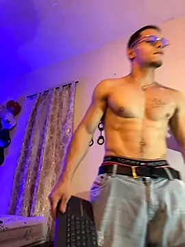 Matt_your_master_ live sex cam