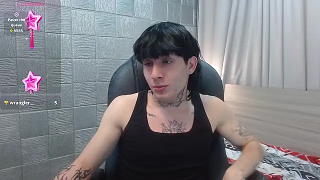 Iantwink18 live sex cam