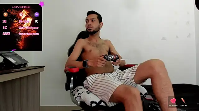 Aron_Baylor live sex cam