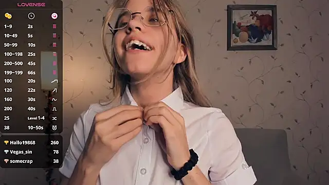 JoanBaggott live sex cam