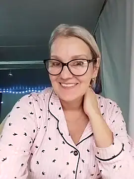 irinamaux live sex cam