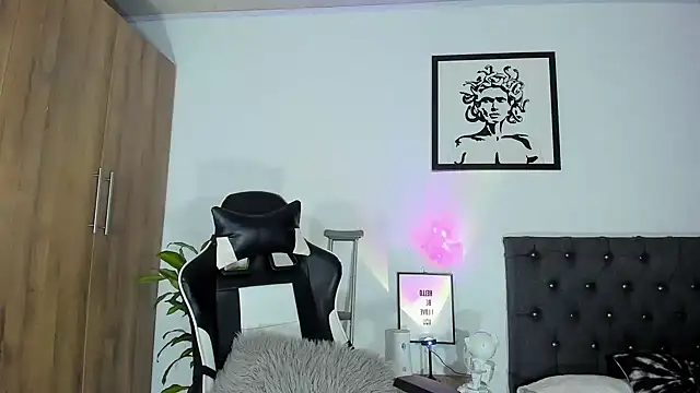 AlanNaughty live sex cam