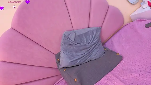 Mia_thompson_19 live sex cam