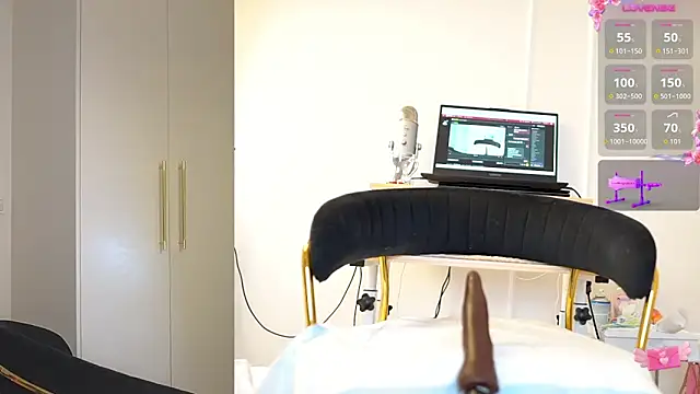 Miss69Ri99 live sex cam