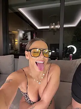 SexOnMyLvL live sex cam