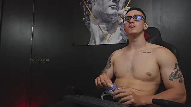 JacksonOlsenn live sex cam