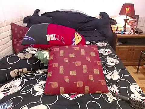 WILDDENNY1 live sex cam