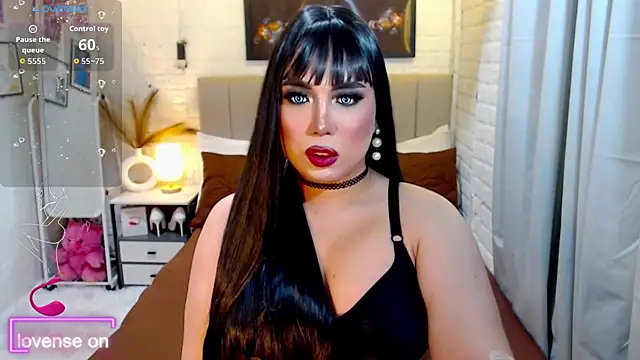 SUPERHORNY101 live sex cam