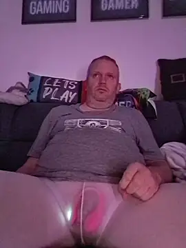 ShyBoy1982 live sex cam