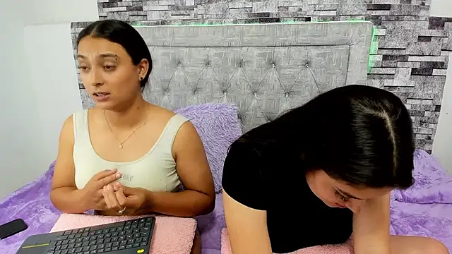 nicolexxaleja live sex cam