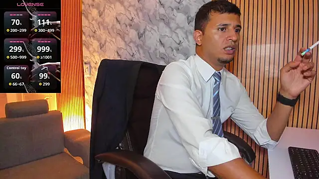 Hideintheoffice live sex cam