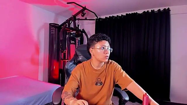 KoraMoon_'s cam snapshot