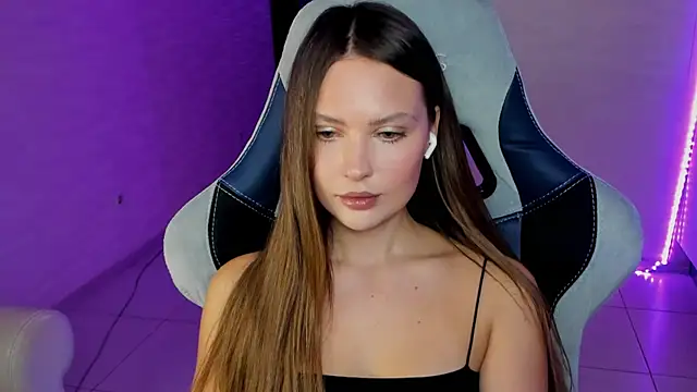 yourArya's cam snapshot