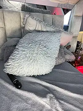 MaddyGray_'s cam snapshot