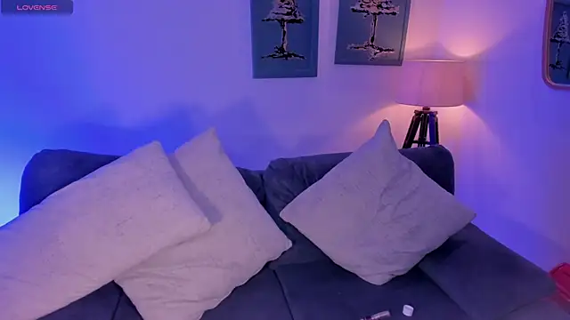 SussyBellX's cam snapshot