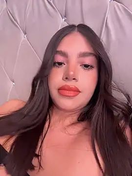 whitefoxxxx6 live sex cam