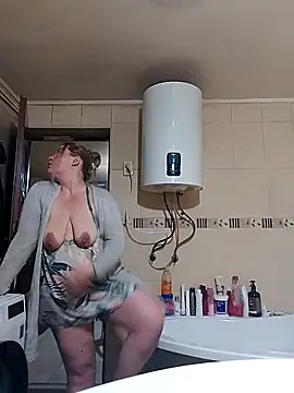 Mommygetnaughty live sex cam