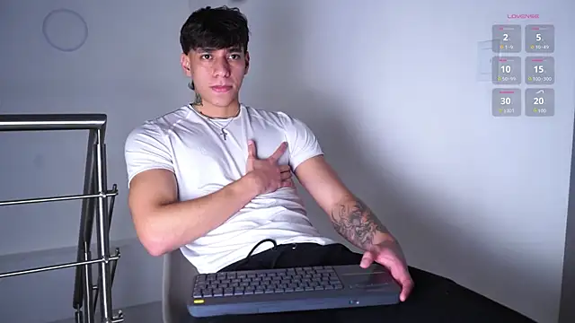 Josep_Davies live sex cam