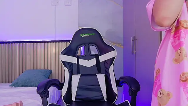 Sammy_Lovee's cam snapshot