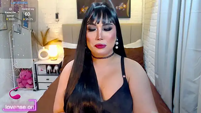 SUPERHORNY101 live sex cam