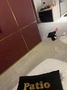 husbandandwifetobe's cam snapshot