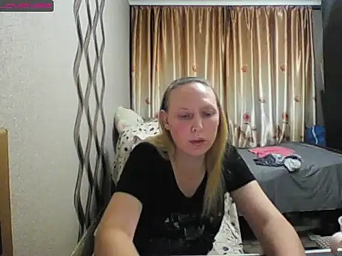 JenniDeep's cam snapshot