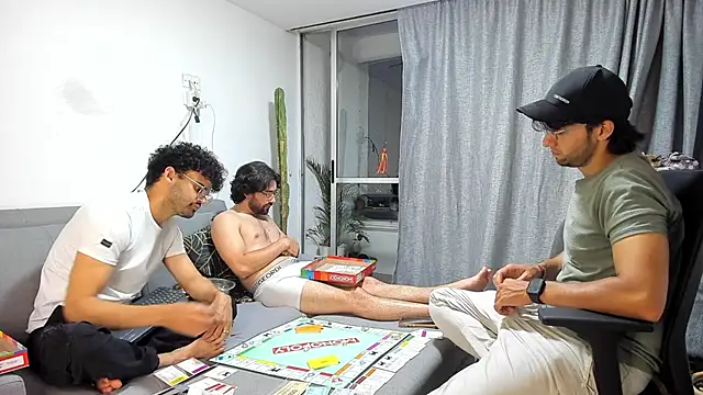 crisandrews's cam snapshot