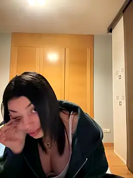 Noeliagglow live sex cam