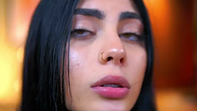 RavennaDArcy's cam snapshot