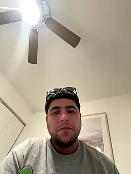 elwhite1996 live sex cam