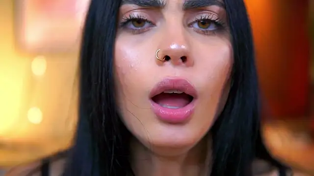 RavennaDArcy's cam snapshot