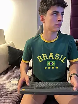 AdrianRinaldi's cam snapshot