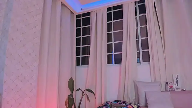 Leslie_Bussh_'s cam snapshot