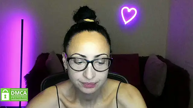 Arianasweety23's cam snapshot