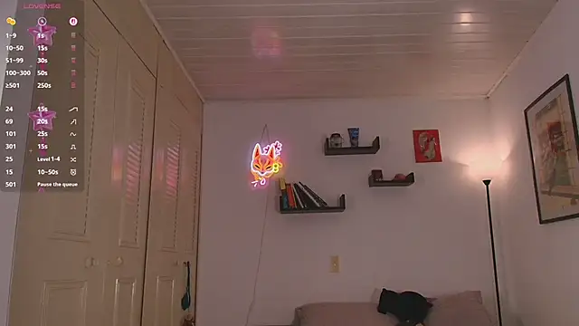 mmycaliope's cam snapshot