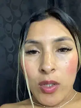 Cami_Leon2's cam snapshot