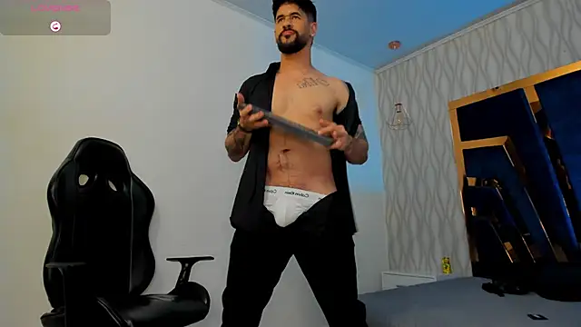 Petesevans live sex cam