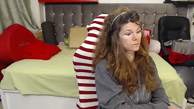 kellyterapy's cam snapshot