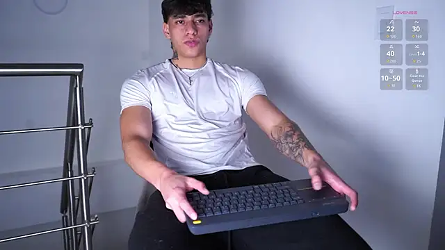 Josep_Davies live sex cam